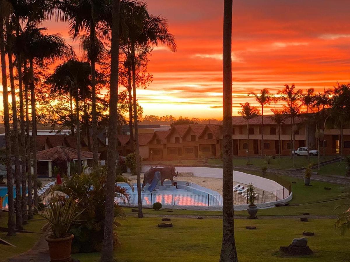 Eduardos Park Hotel コチア エクステリア 写真